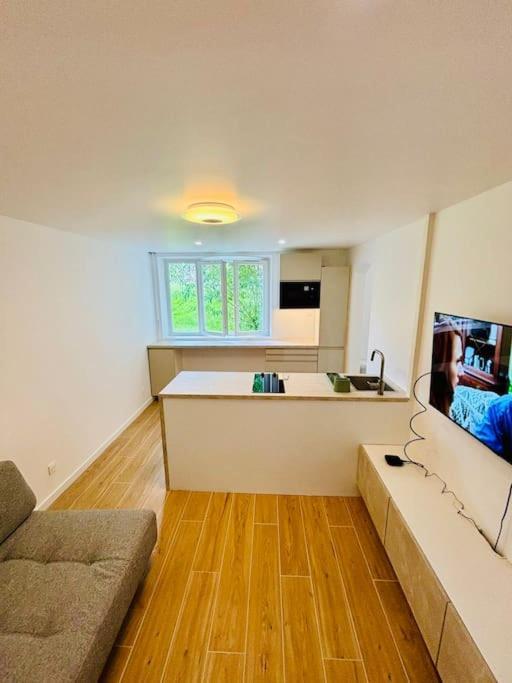 Joli Appartement Renove Incluant Parking A 10 Min De Paris Nanterre Dış mekan fotoğraf